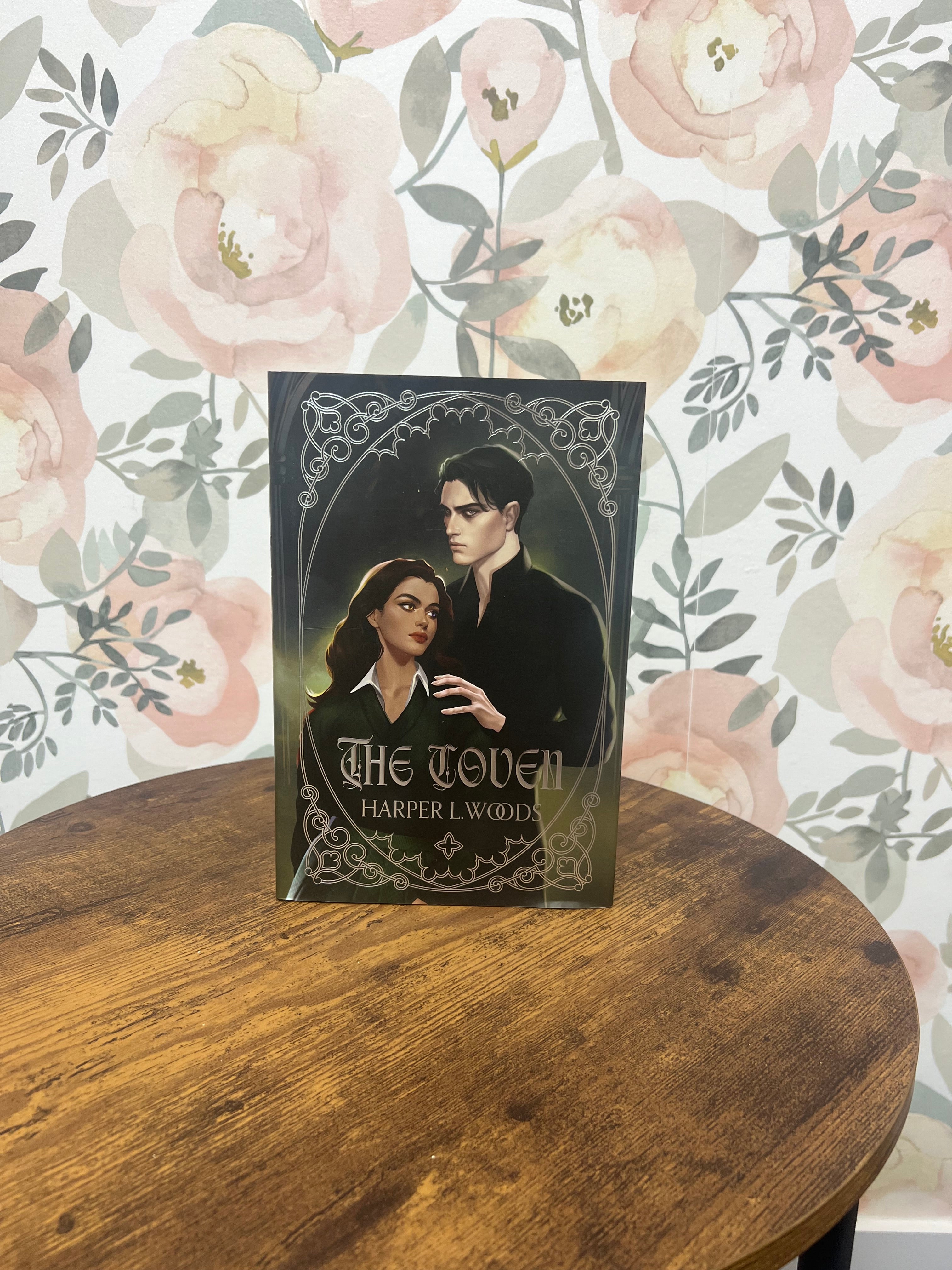 FL USED THE COVEN signed Fairyloot