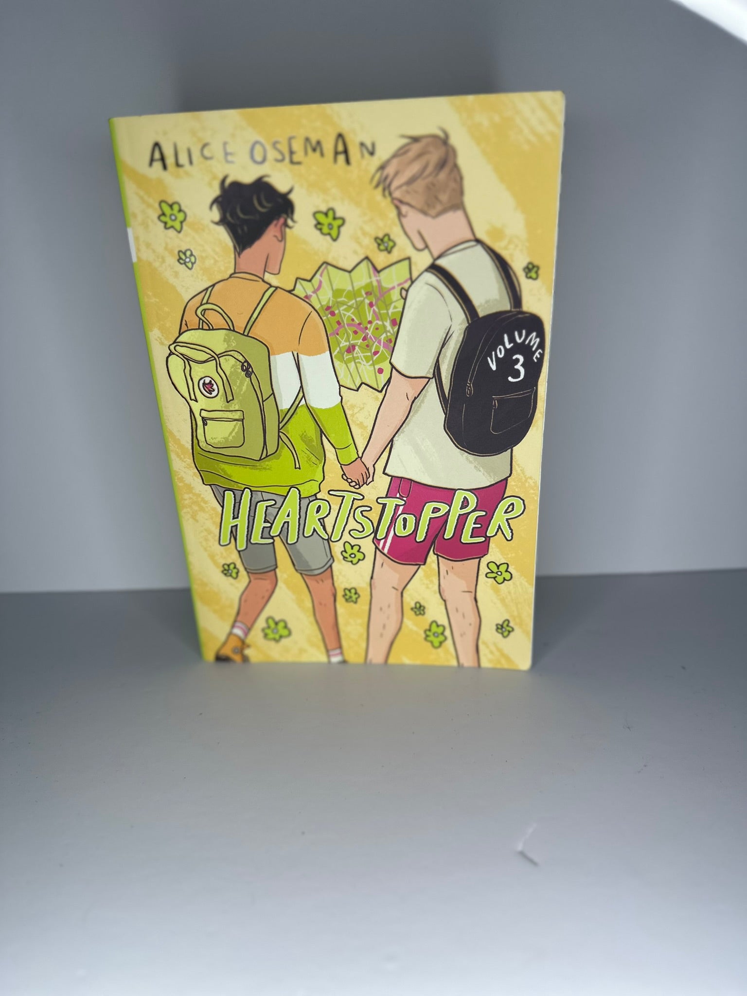 USED: Heart Stopper Vol. 3