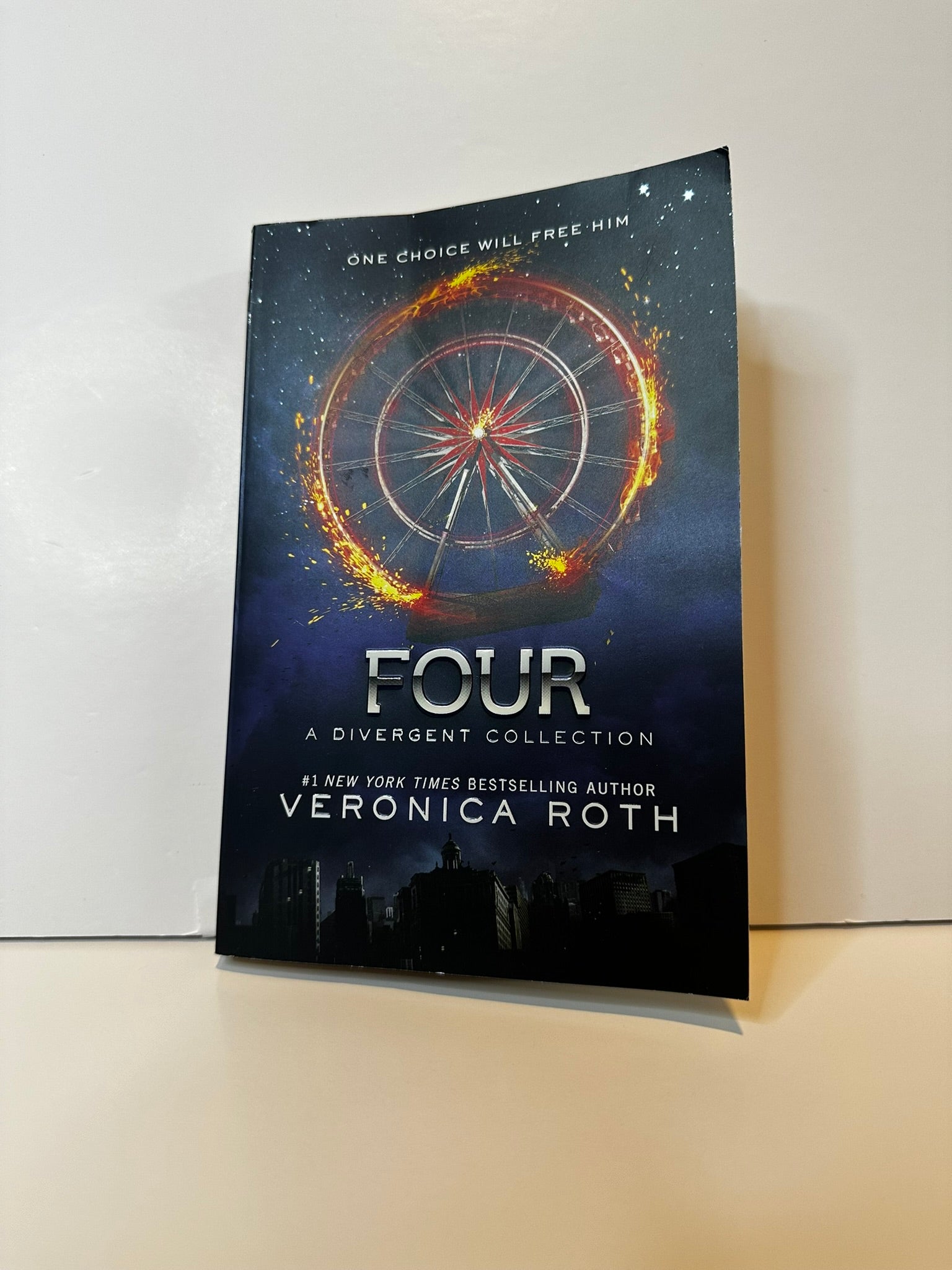USED: Four: the Divergent Collection