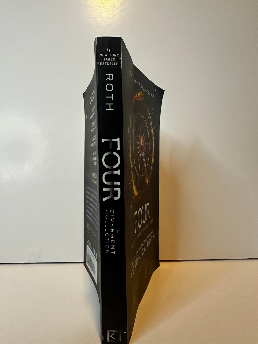 USED: Four: the Divergent Collection