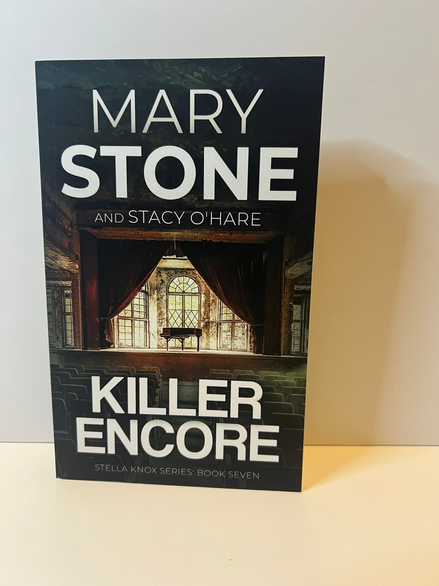 USED: Killer Encore: Stella Knox Series Book 7